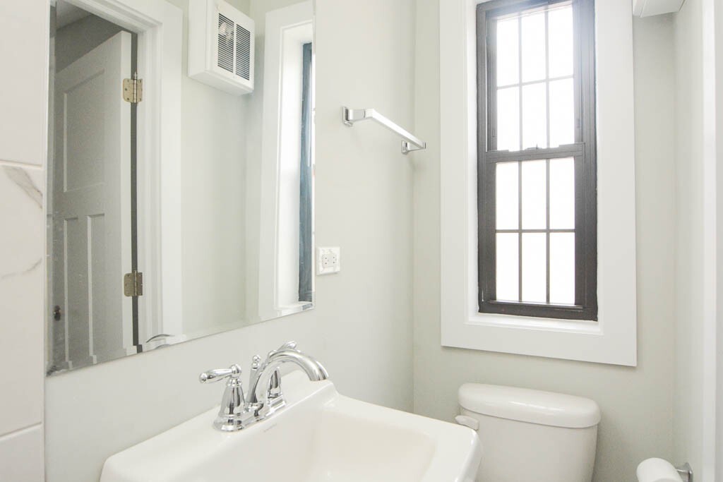 Building Photo - 729 Saint Johns Ave