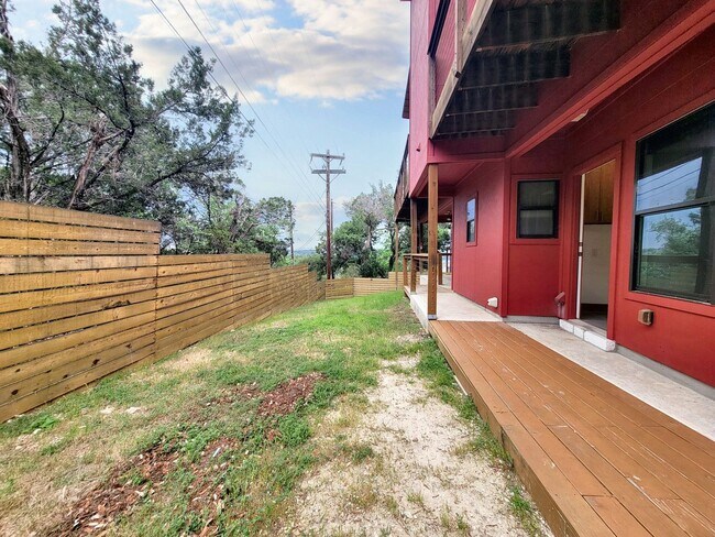 Building Photo - 325 Southwind Rd