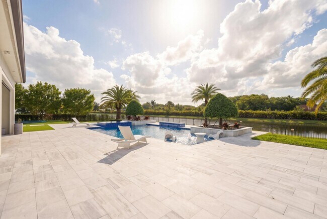 Building Photo - 17101 Magnolia Estates Dr