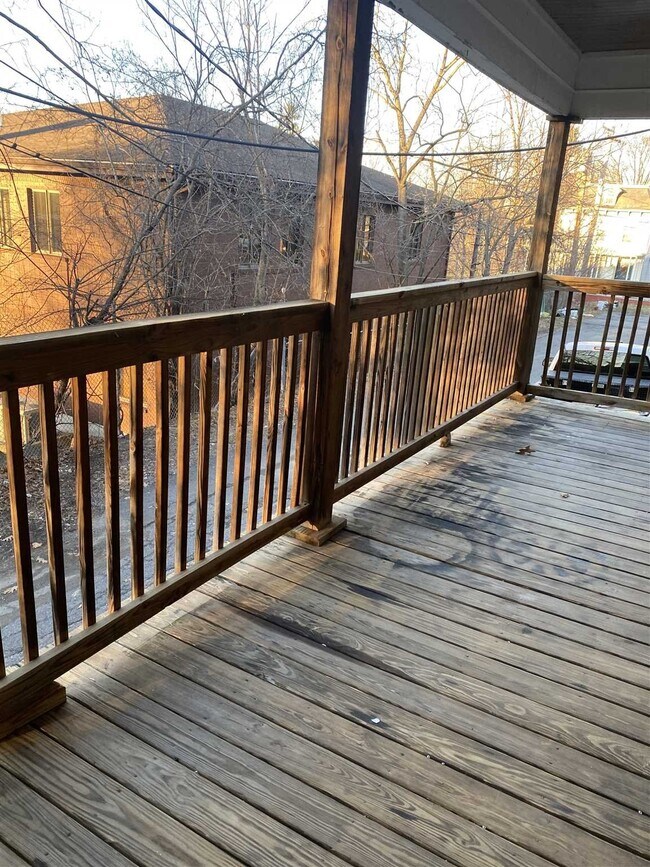 Building Photo - 139 Rombout Ave