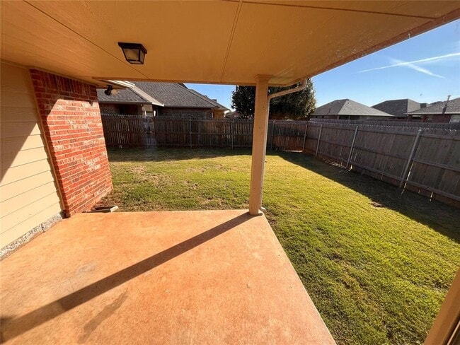 Building Photo - 17700 Black Hawk Cir