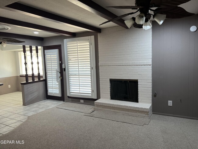 Building Photo - 10524 Candlewood Ave