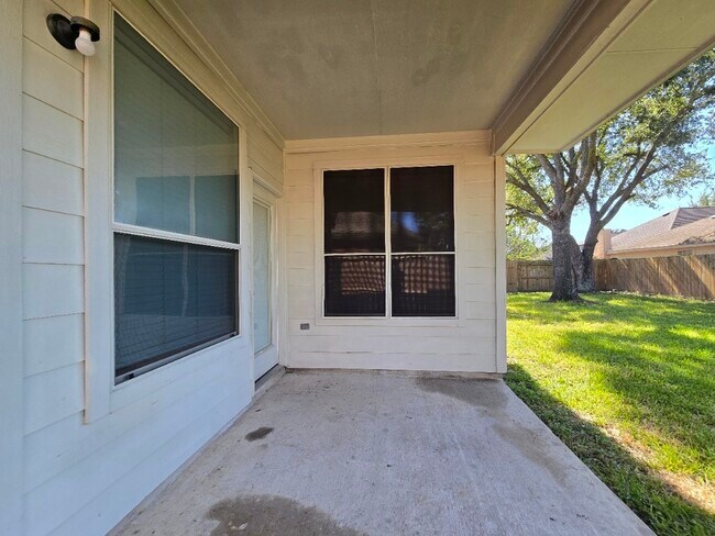 Building Photo - 18631 Mosshill Estates Ln