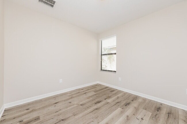 Building Photo - 13903 Arbor Pines Dr