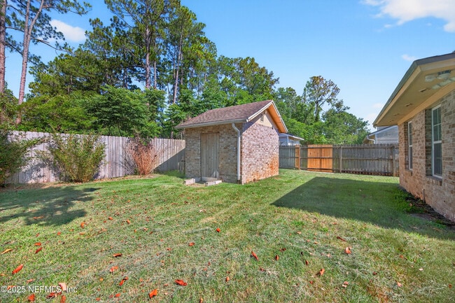 Building Photo - 9727 Viceroy Dr E