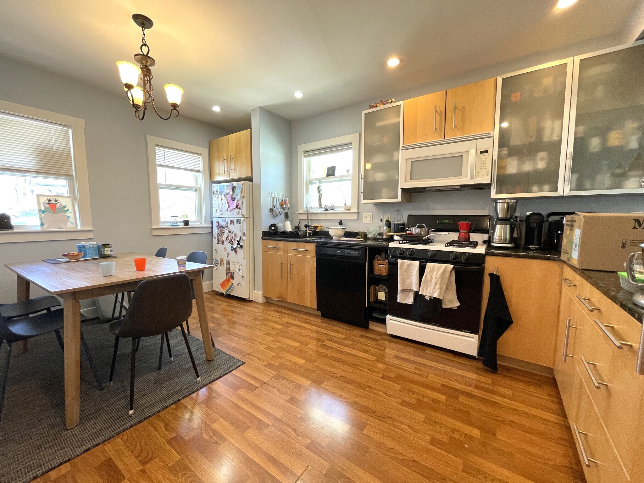 Building Photo - 15 Westbourne Rd