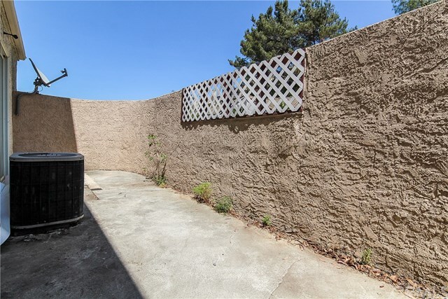 Building Photo - 13133 Le Parc Blvd