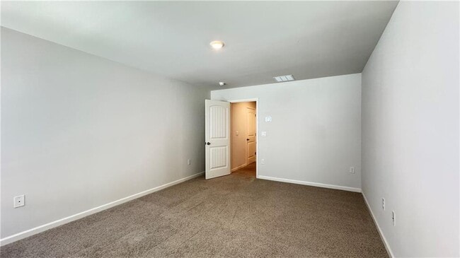 Building Photo - 488 Stoneybrook Dr