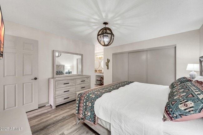 Building Photo - 8787 E Mountain View Rd