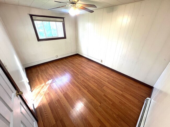 Building Photo - 1310 Poplar St