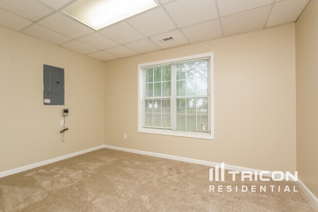 Building Photo - 175 Pooles Bend Ct