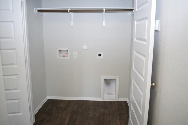 Building Photo - 11705 Murano Dr