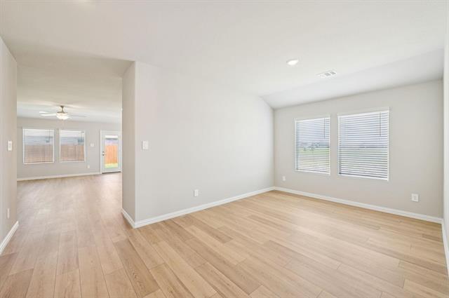 Building Photo - 413 Loch Dr