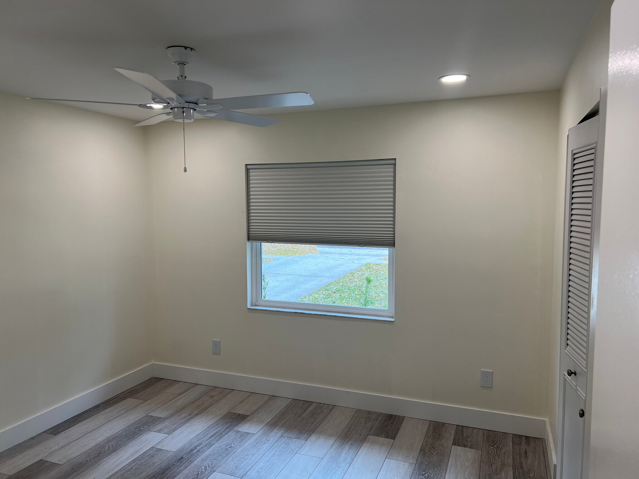 Building Photo - 968 Salzedo Ave