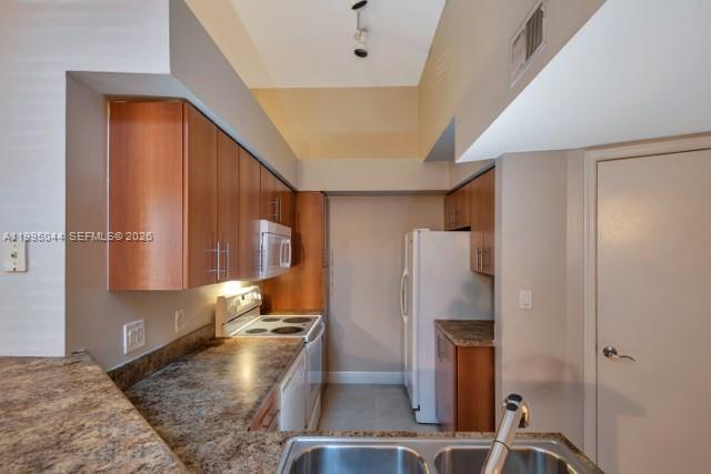 Building Photo - 1365 Crystal Way