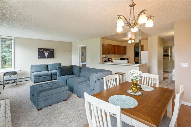 Building Photo - Charming Furnished Condo in Taku/Campbell - Everything You Need in One Place!