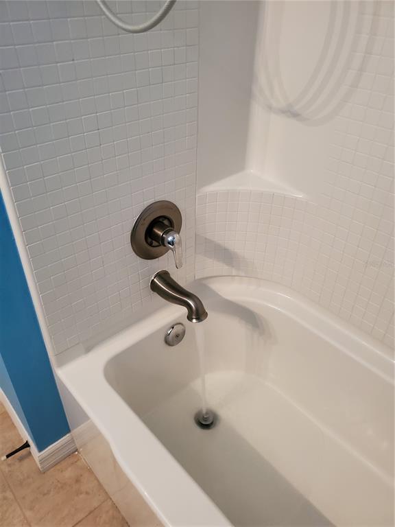 Building Photo - 7001 Interbay Blvd