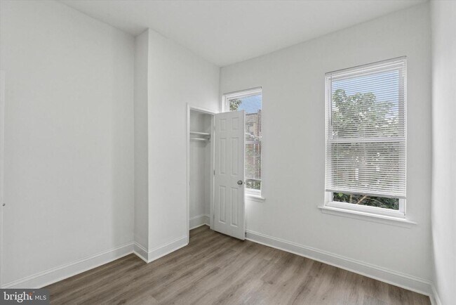 Building Photo - 1761 N Newkirk St