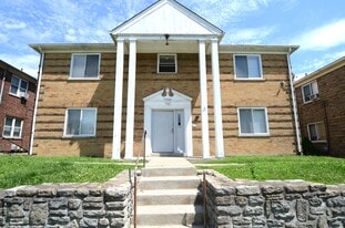 Building Photo - 7260 Reading Rd
