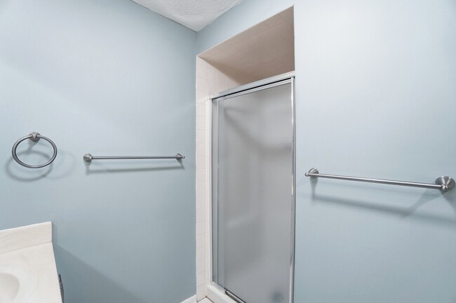 Building Photo - 2481 E Rahn Rd