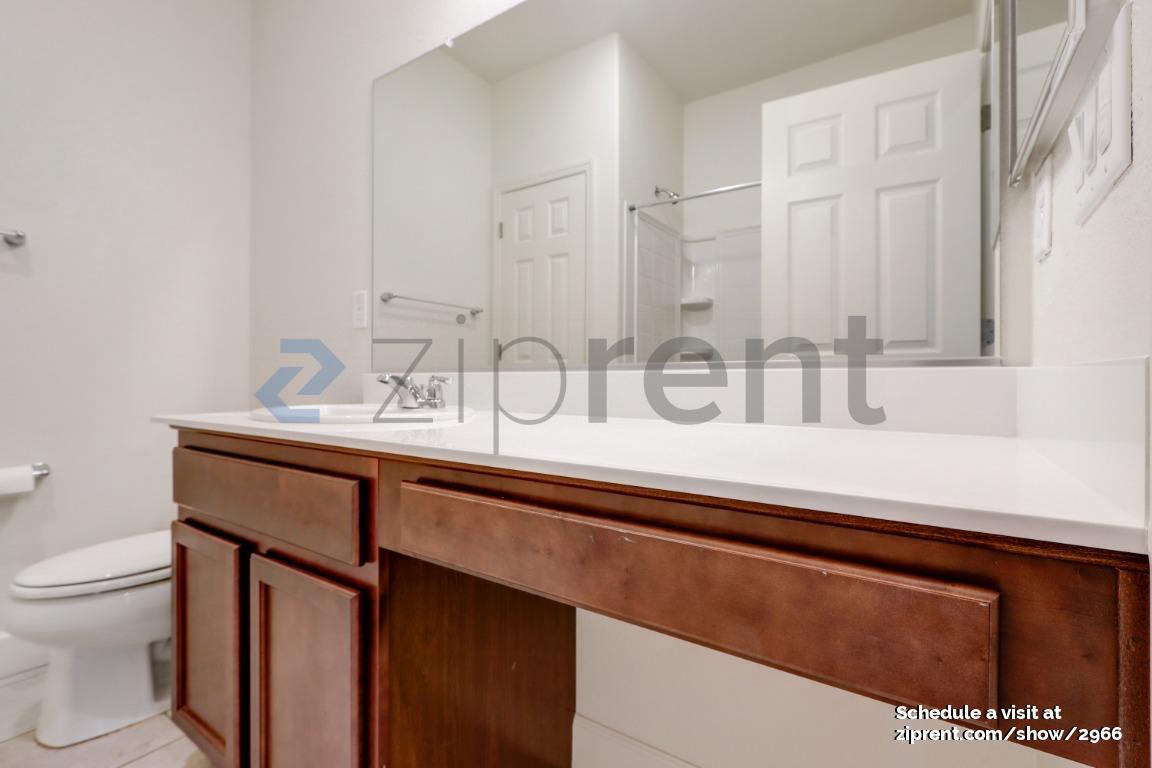 Building Photo - 292 Springfield Dr