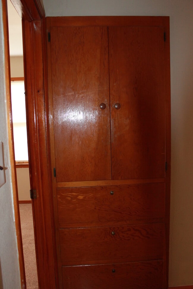 Building Photo - Believe it! 3 bds, 2 ba, MWC Schools - Tin...