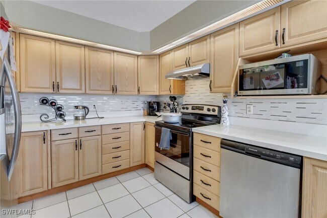 Building Photo - 5333 Malaluka Ct