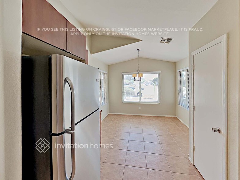 Building Photo - 1896 S Pinto Dr