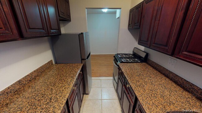 Building Photo - 110-19 72nd Rd