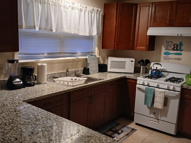 Building Photo - 3006 Panama St