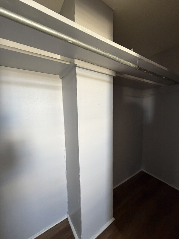Building Photo - 638 N 5th St