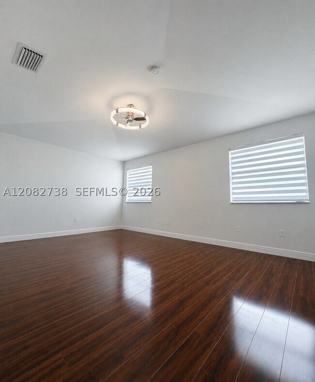 Building Photo - 14303 SW 159th Pl