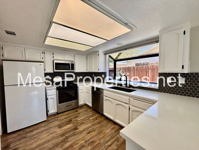 Building Photo - 15137 Haddington Way