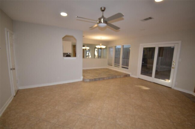 Building Photo - 7801 Parliament Pl