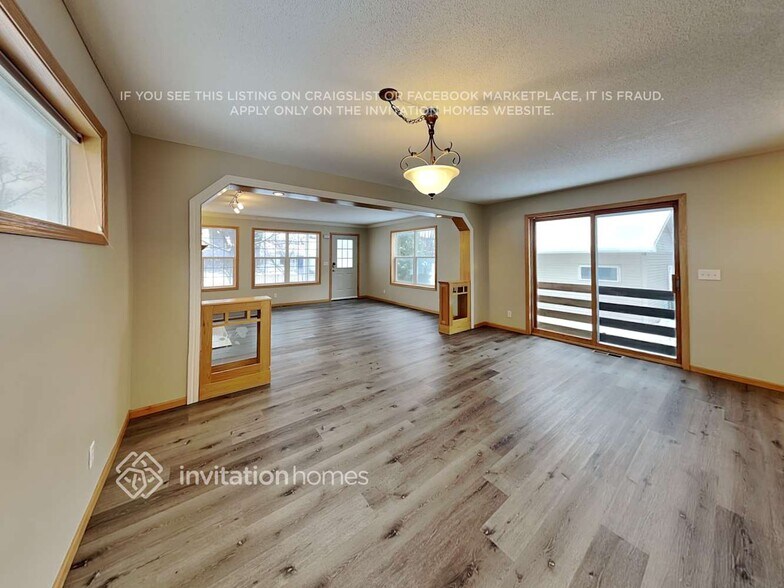 Building Photo - 85 Grove St