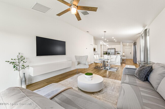 Building Photo - 1377 Colebrook Cir SW