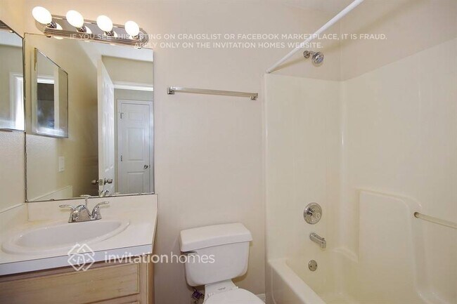 Building Photo - 6948 Long Needle Ct