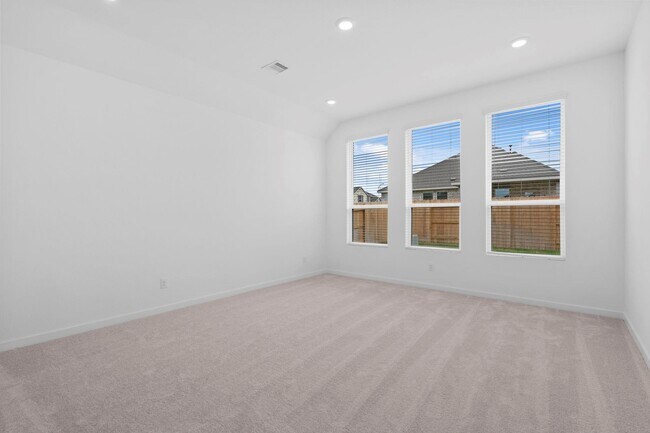 Building Photo - 2716 Pne Blf Dr