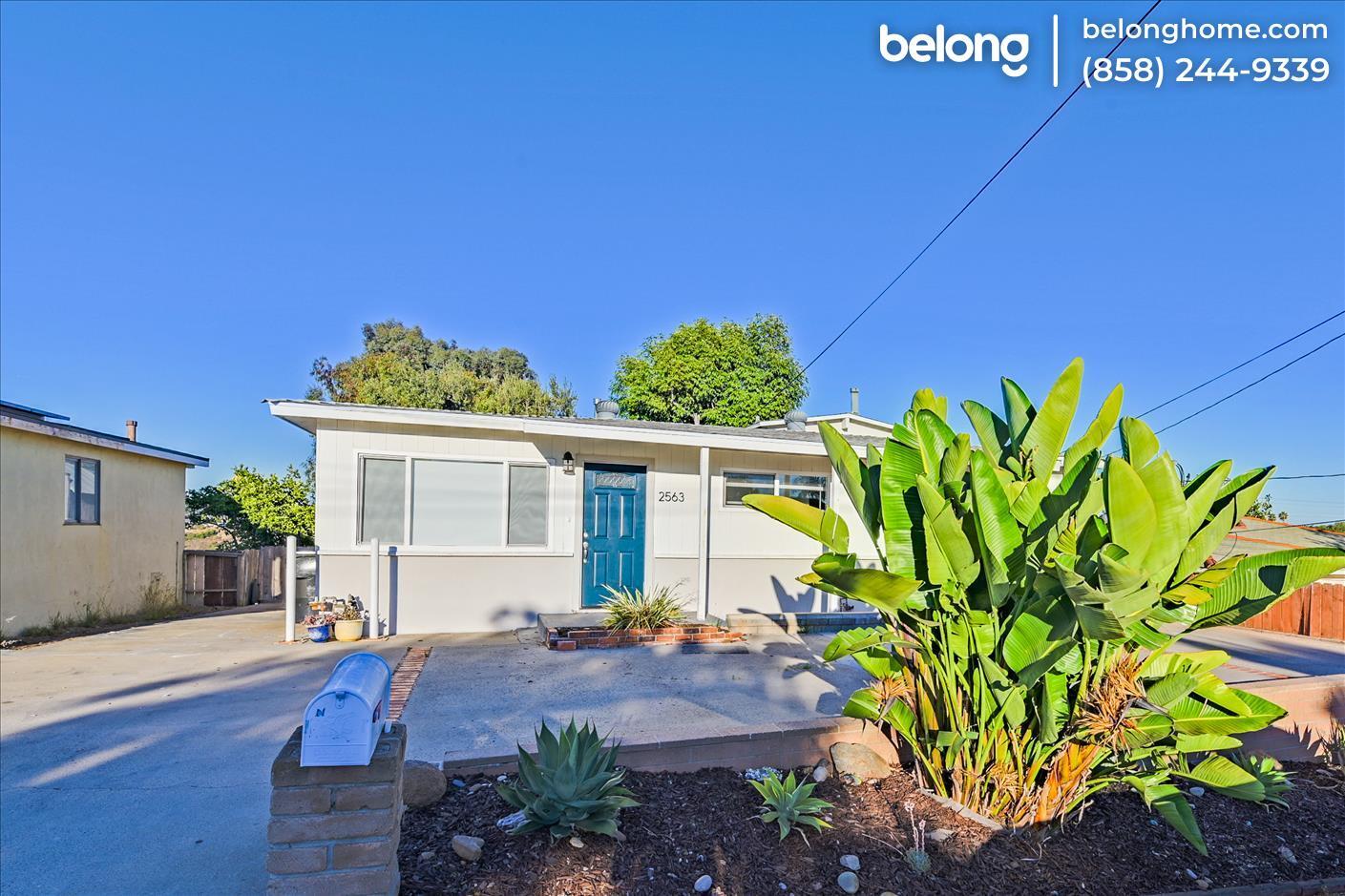 Building Photo - 2563 Roseview Pl