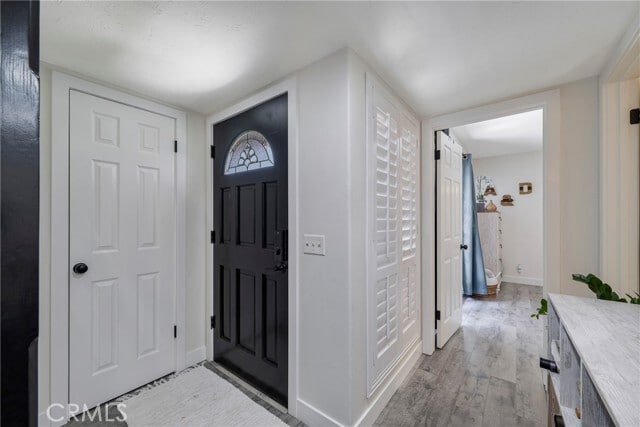 Building Photo - 6644 Bridle Cir