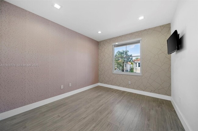 Building Photo - 1549 Breakwater Terrace