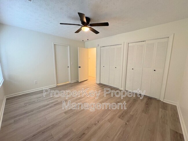 Building Photo - 6354 Old Post Ct