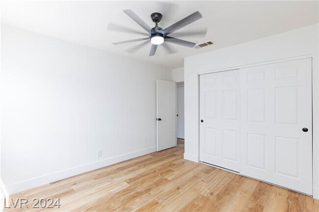Building Photo - Adorable Newly Renovated 2-Bedroom Condo with Modern Upgrades!