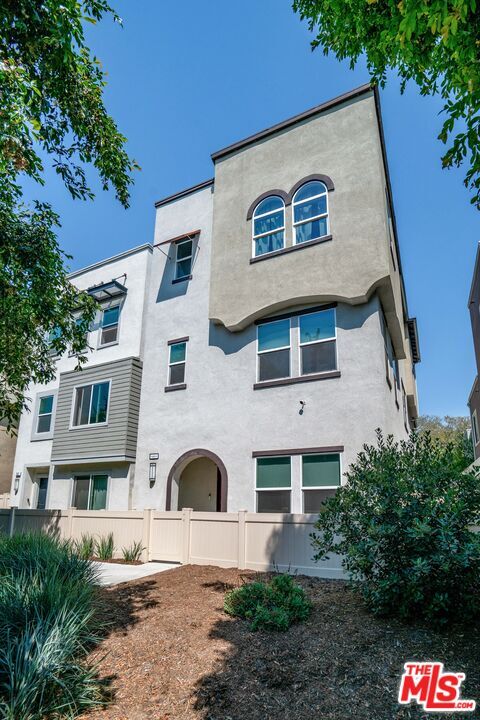 Building Photo - 515 Daniel Freeman Cir