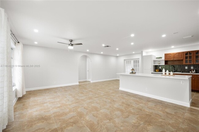 Building Photo - 7312 NW 58th Ct