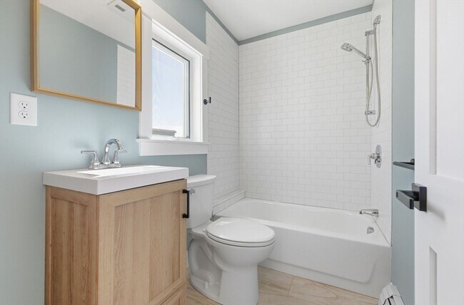 Building Photo - 20 Beacon St