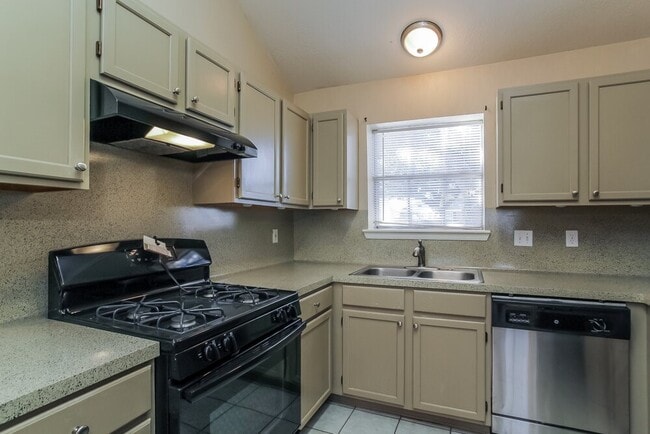 Building Photo - 31164 N Head Dr