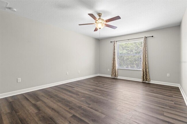 Building Photo - 20405 Autumn Fern Ave