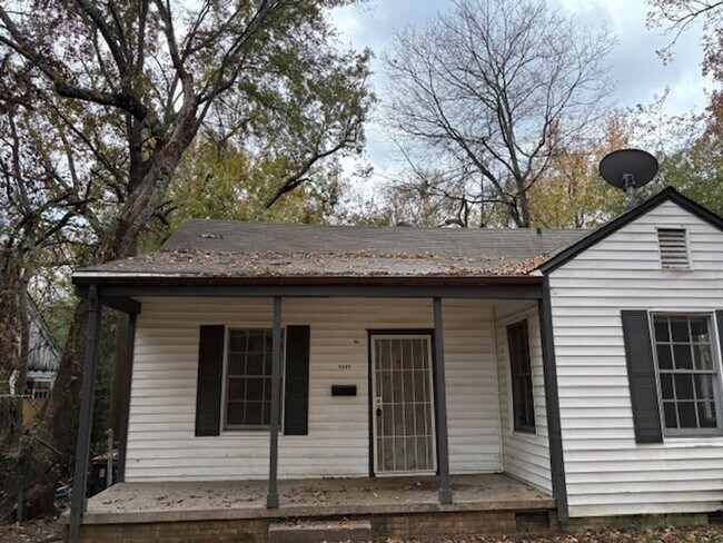 Building Photo - 5005 W 31st St