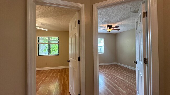 Building Photo - 487 Carrigan Ave